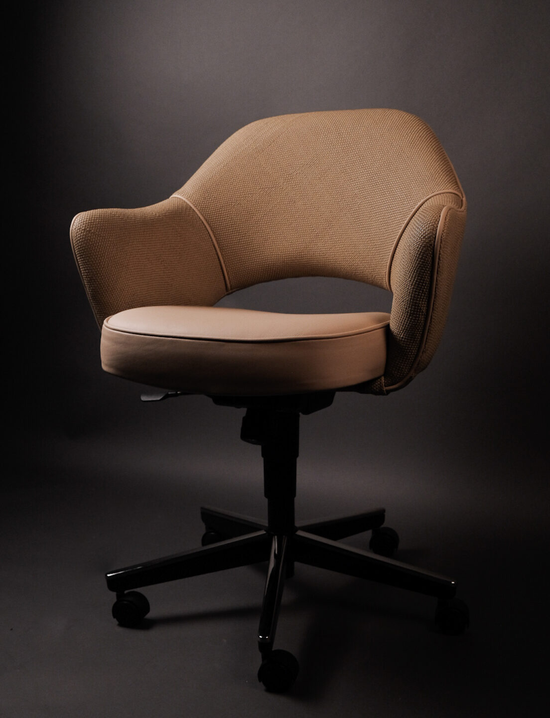 Saarinen Chair in Natural-2